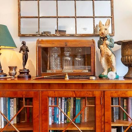 Апартаменты Outstanding Antique 1Br Flat In Soho Лондон Экстерьер фото