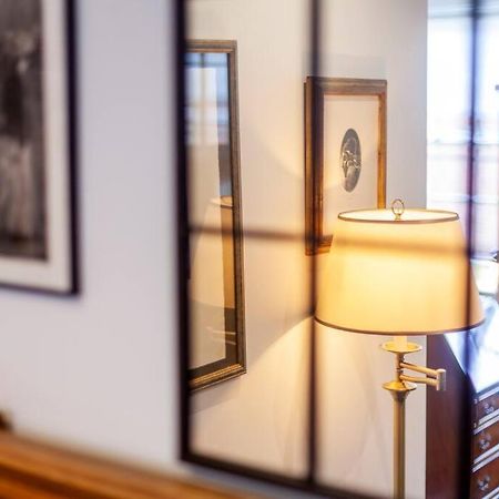 Апартаменты Outstanding Antique 1Br Flat In Soho Лондон Экстерьер фото